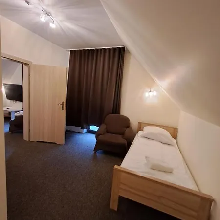 Lejlighedshotel Dworek Staropolski 2*