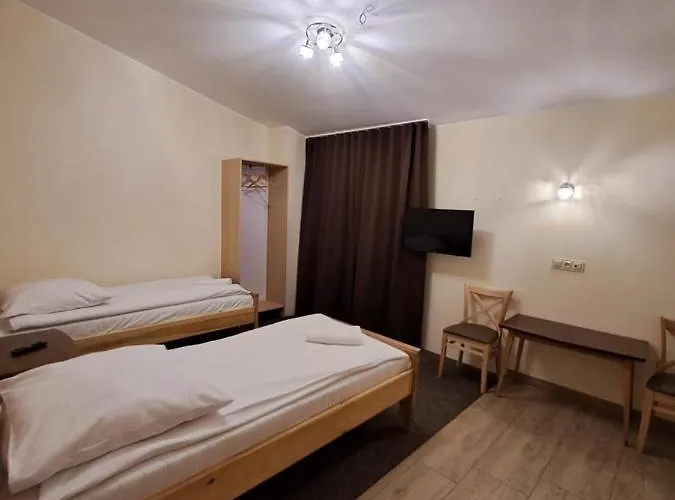 Dworek Staropolski アパートホテル 2*