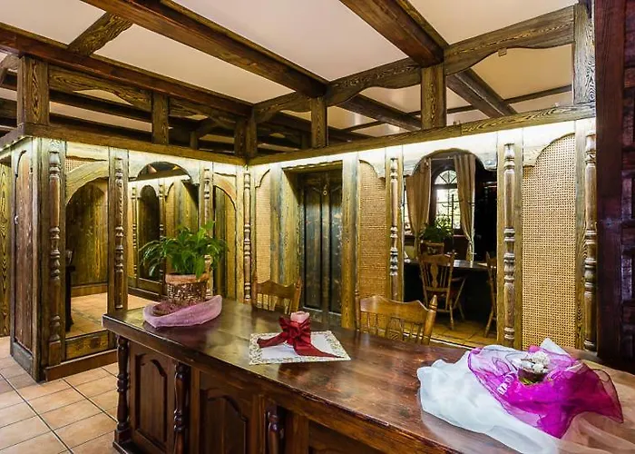 アパートホテル Dworek Staropolski ポズナン