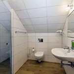 شقة فندقية Dworek Staropolski 2*