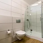 Dworek Staropolski بوزنان