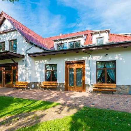 Dworek Staropolski Hotel apartamentowy