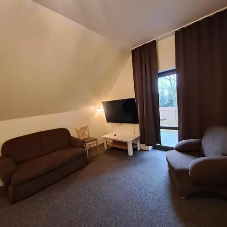 Hotel apartamentowy Dworek Staropolski