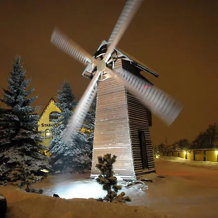 Dworek Staropolski Lejlighedshotel 2*